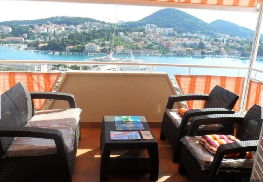Rooms Anela With Large Common Tarrace And Beautiful Sea View Dubrovnik Bagian luar foto