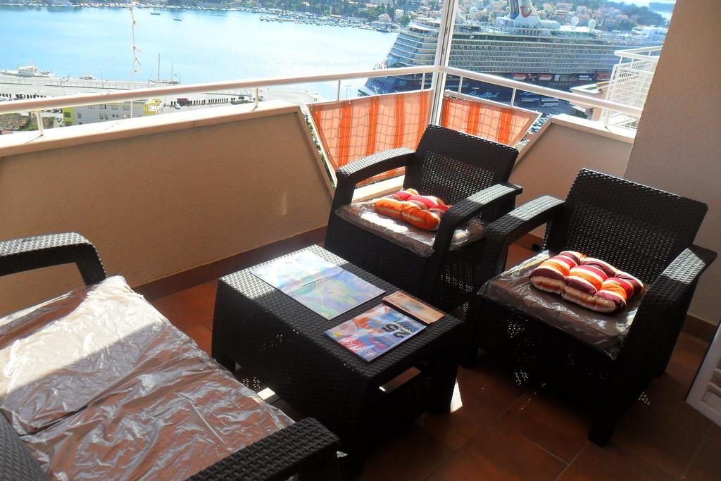 Rooms Anela With Large Common Tarrace And Beautiful Sea View Dubrovnik Ruang foto